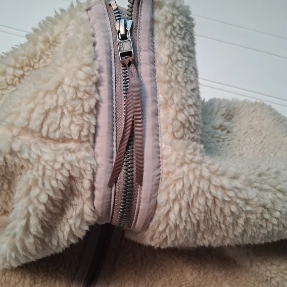 Patagonia Womens Divided Sky Sherpa Fleece Jacket Full Zip Pockets Ivory Size M - Picture 5 of 11